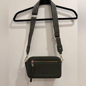 Country Road Women’s Dark Olive Green Crossbody Bag